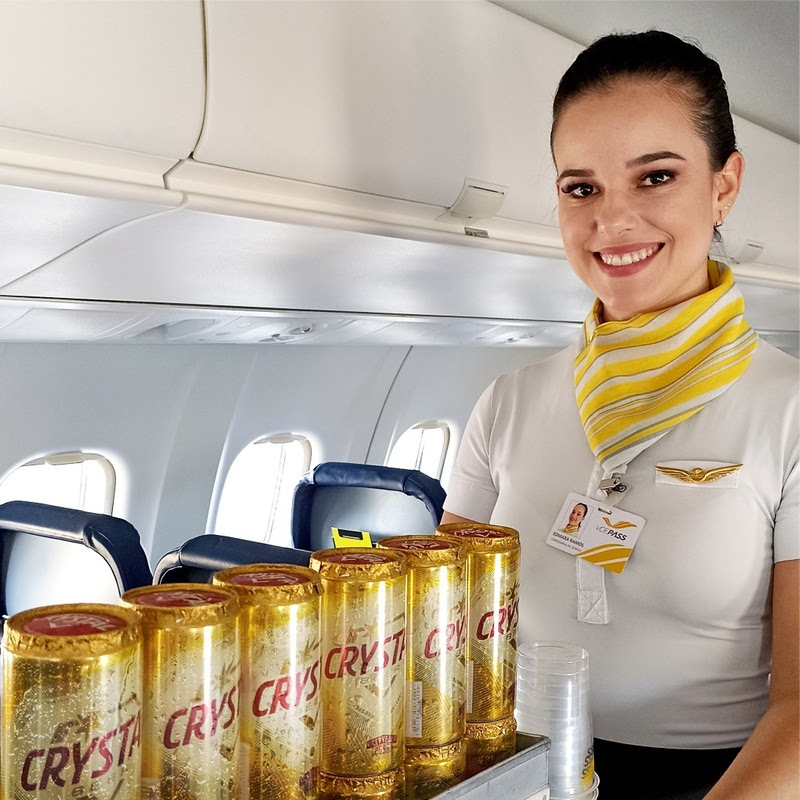 VOEPASS Linhas Áreas firma parceria com Grupo Petrópolis e disponibiliza produtos da marca em voos