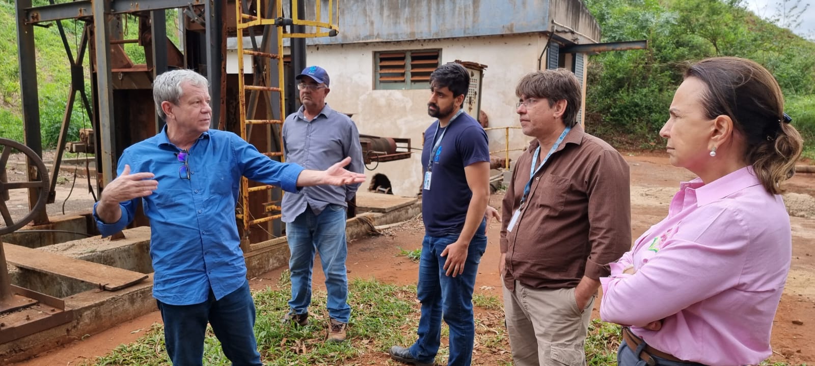 Engenheiro civil de Ribeirão preto visita estações de tratamento de esgoto do SAAE Barretos para propor melhorias