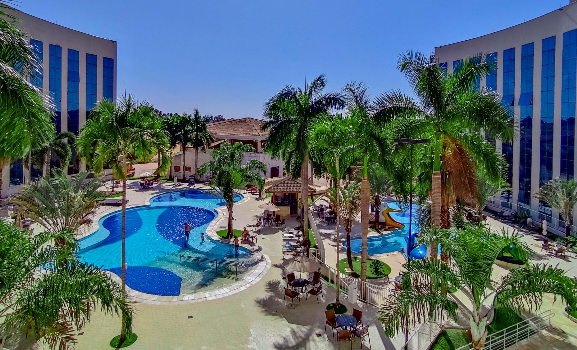 Barretos Park Hotel oferece pacotes de hospedagem com day use para parque aquático e show com Daniel Boaventura no feriado da Proclamação da República
