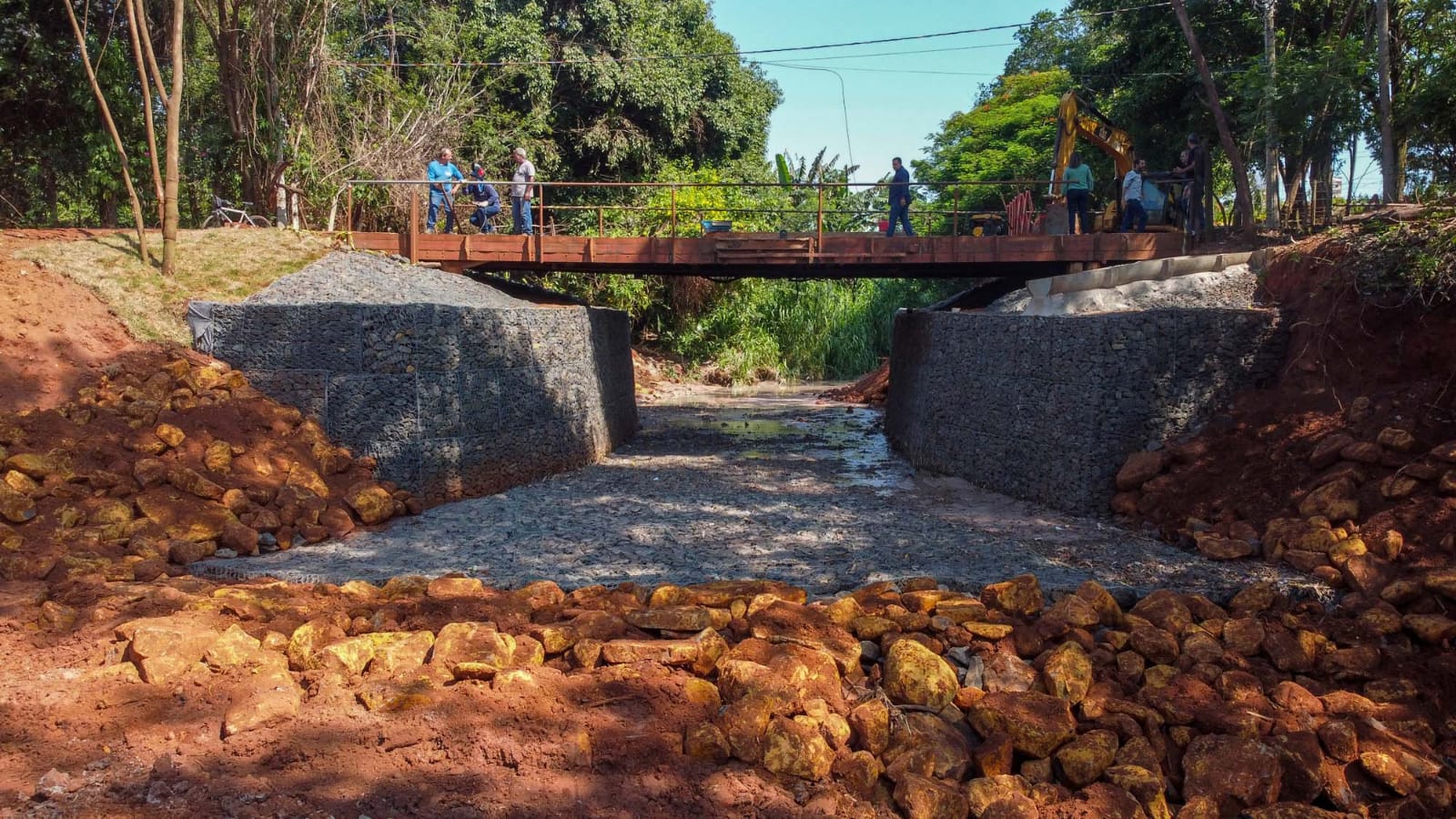 Ponte da Estrada das Palmeiras tem previsão de liberação em 10 dias