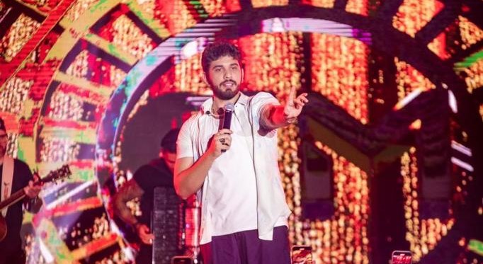 Gustavo Mioto inicia turnê 'Conexão' com show no 'Vibra São Paulo'