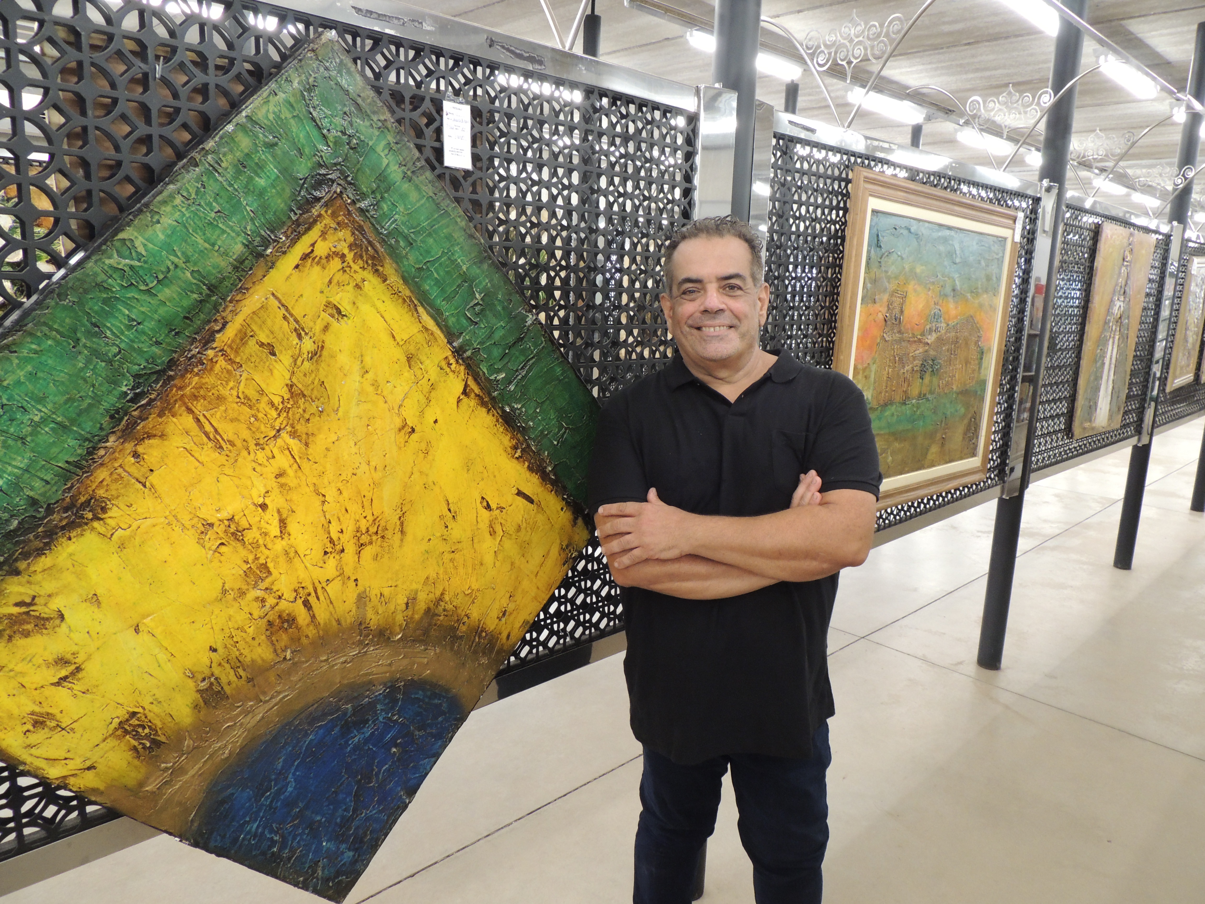 Artista plástico Renato Amisy lança a exposição “O Retorno” na Biblioteca do UNIFEB