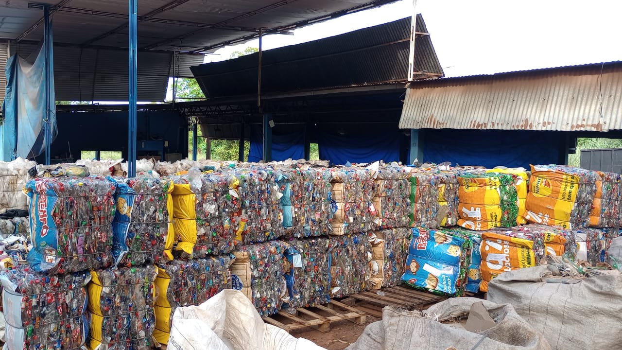 SAAE Barretos viabiliza venda de materiais recicláveis e reforça compromisso ambiental