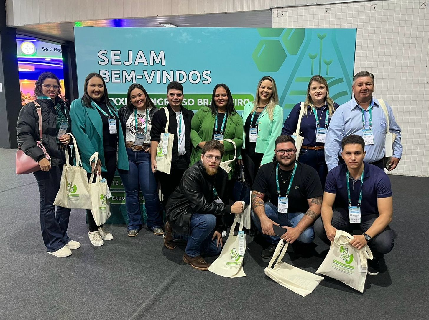 Alunos de Agronomia e Medicina Veterinária do UNIFEB participam dos congressos Brasileiro das Ciências das Plantas Daninhas e Latinoamericano de Malezas