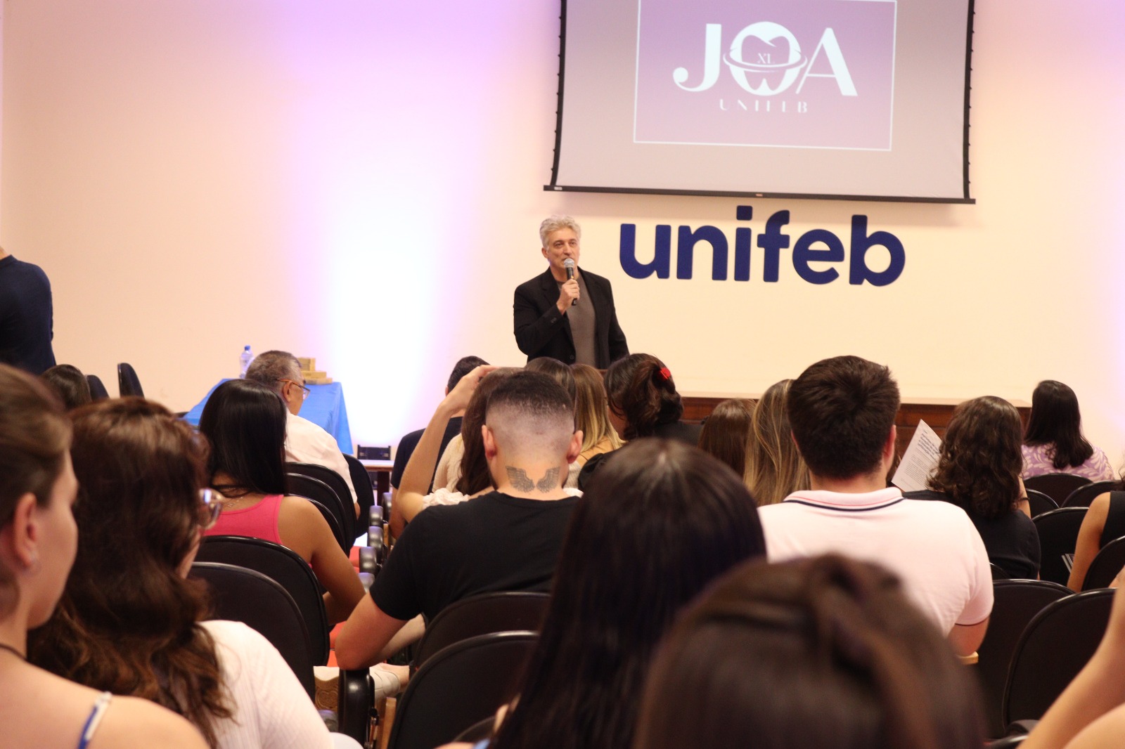 Palestras com renomados profissionais e diversas atividades marcam a 40ª Jornada Odontológica Acadêmica do UNIFEB