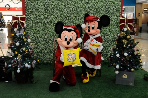 Natal do North Shopping Barretos traz Mickey e Minnie neste domingo (29)