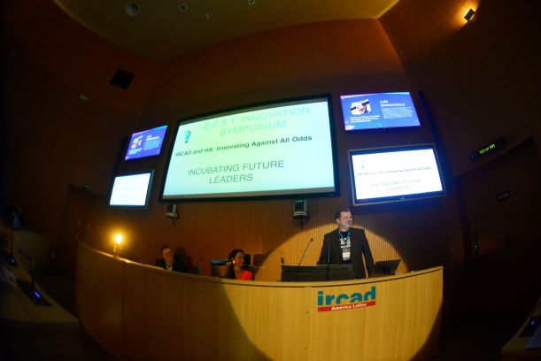 Futuro da educação médica é tema de live com médicos do IRCAD Brasil, França e Taiwan
